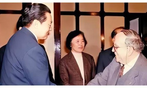 如何避免脸上起痘网 - 为你提供如何预防脸上长小疙瘩、怎么预防脸颊反复长痘痘